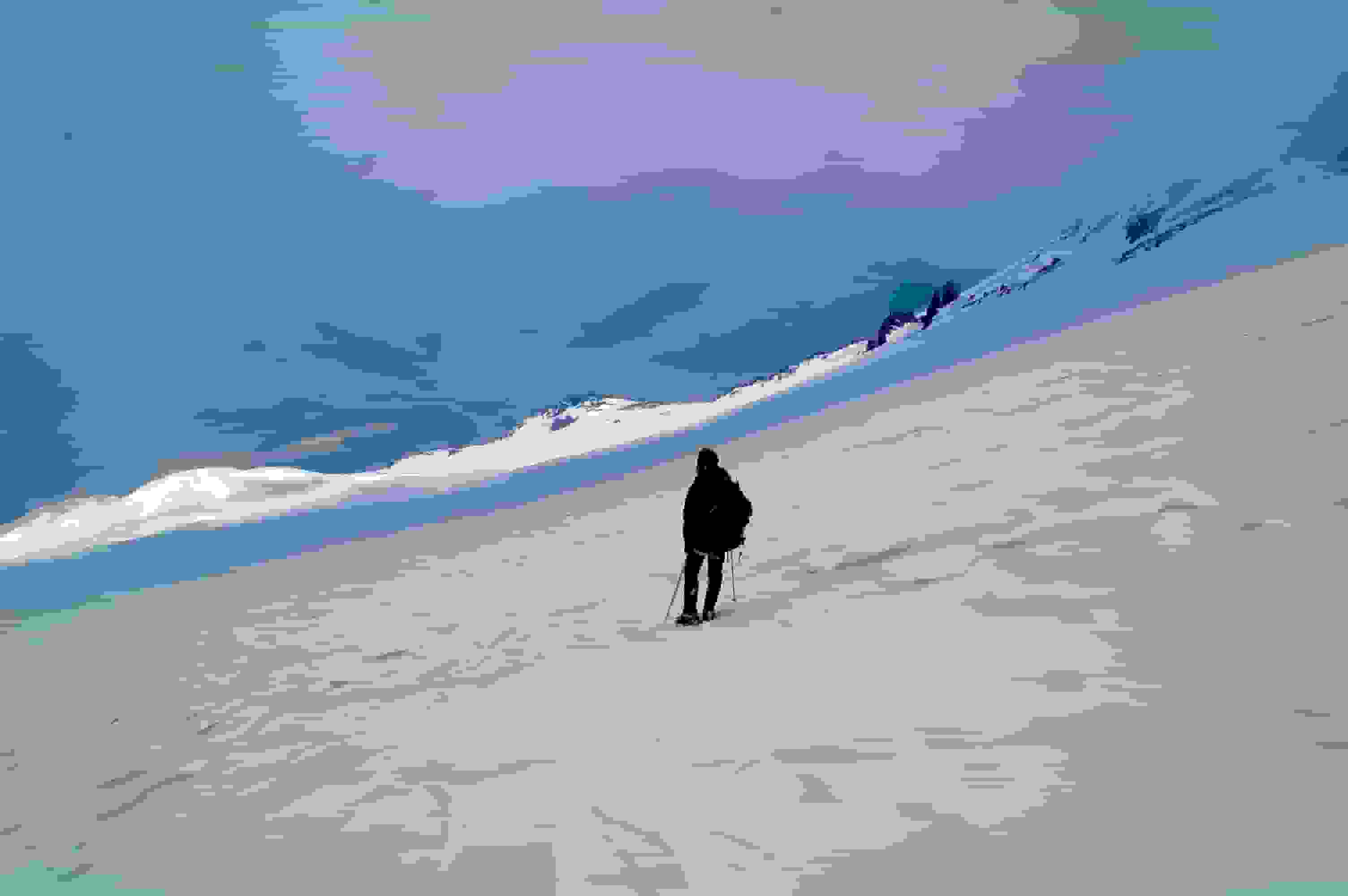 Im Abstieg auf ca. 5200m: Der Nebel lichtet sich