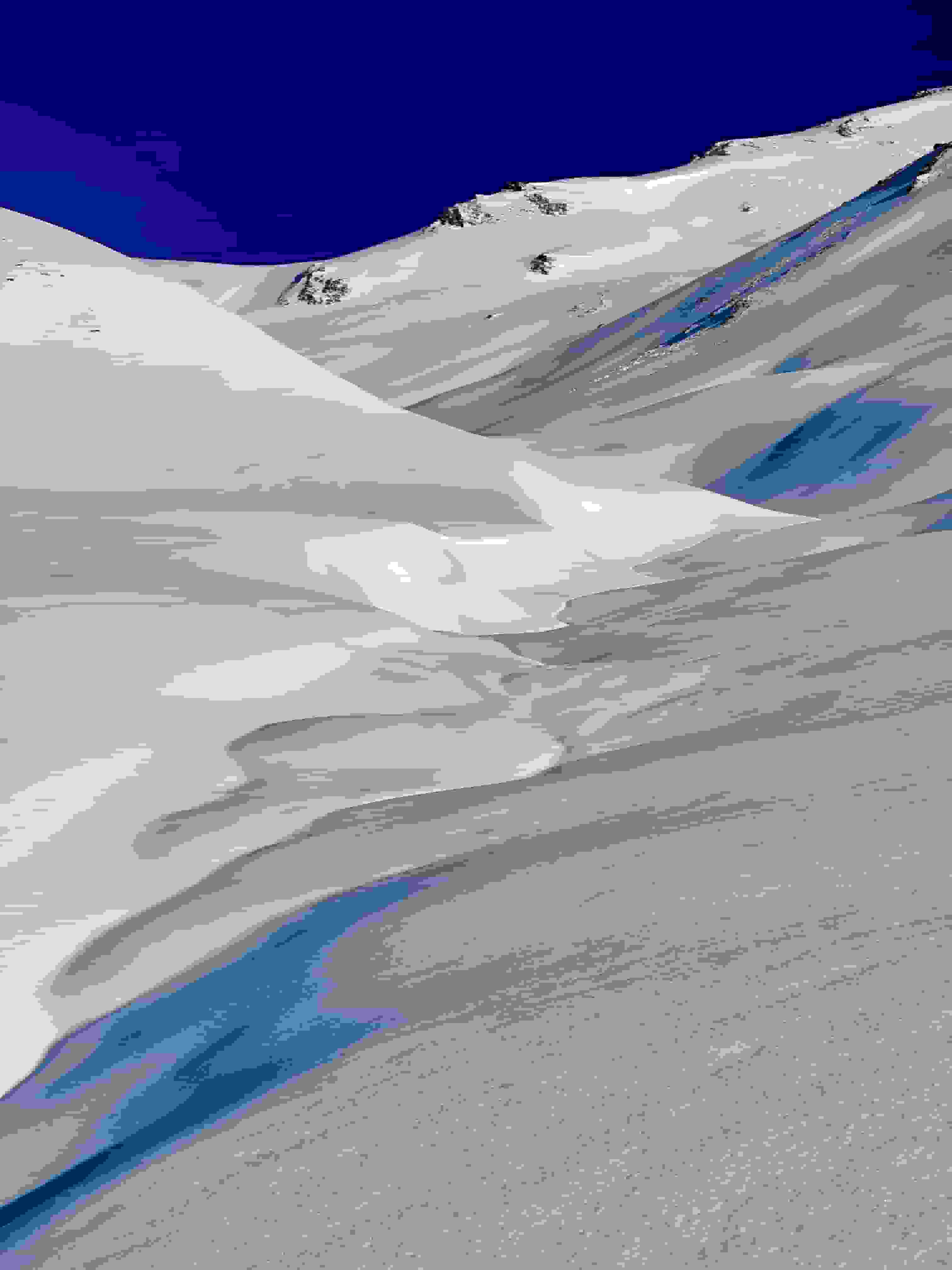 Zugeschneiter Arm des Aua da Stavès