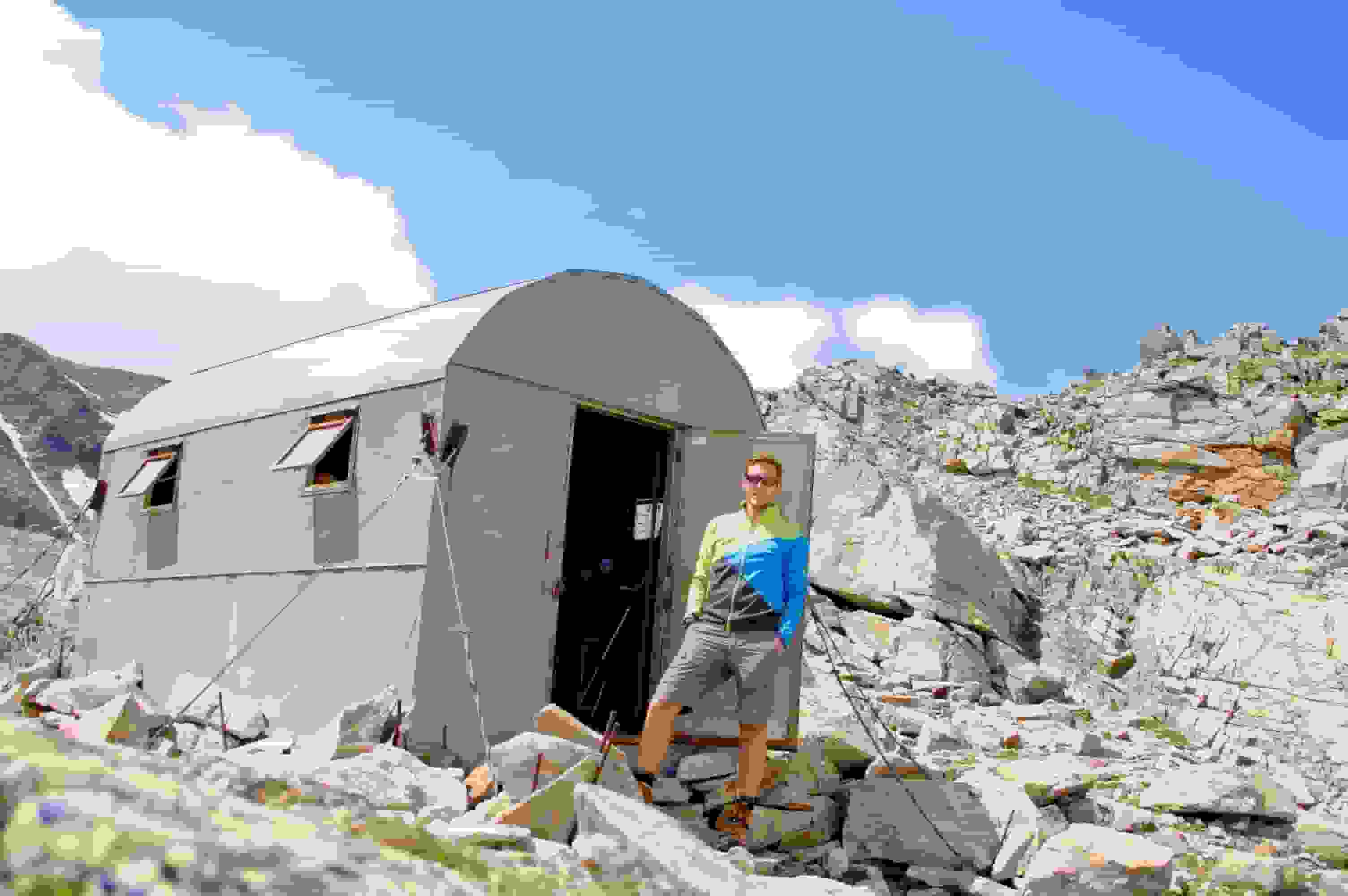 Das Bivacco Antigine, erbaut 1984