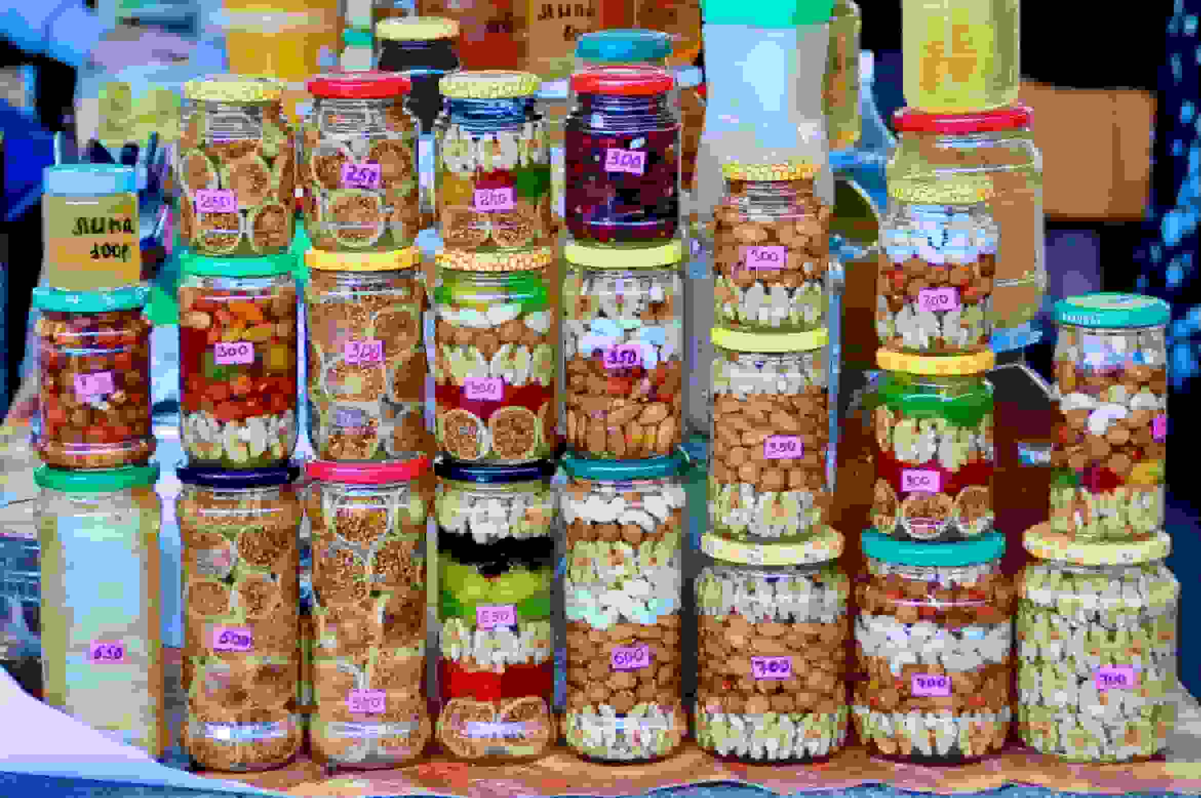 Eingemachte Feigen, Mandeln, Nüsse