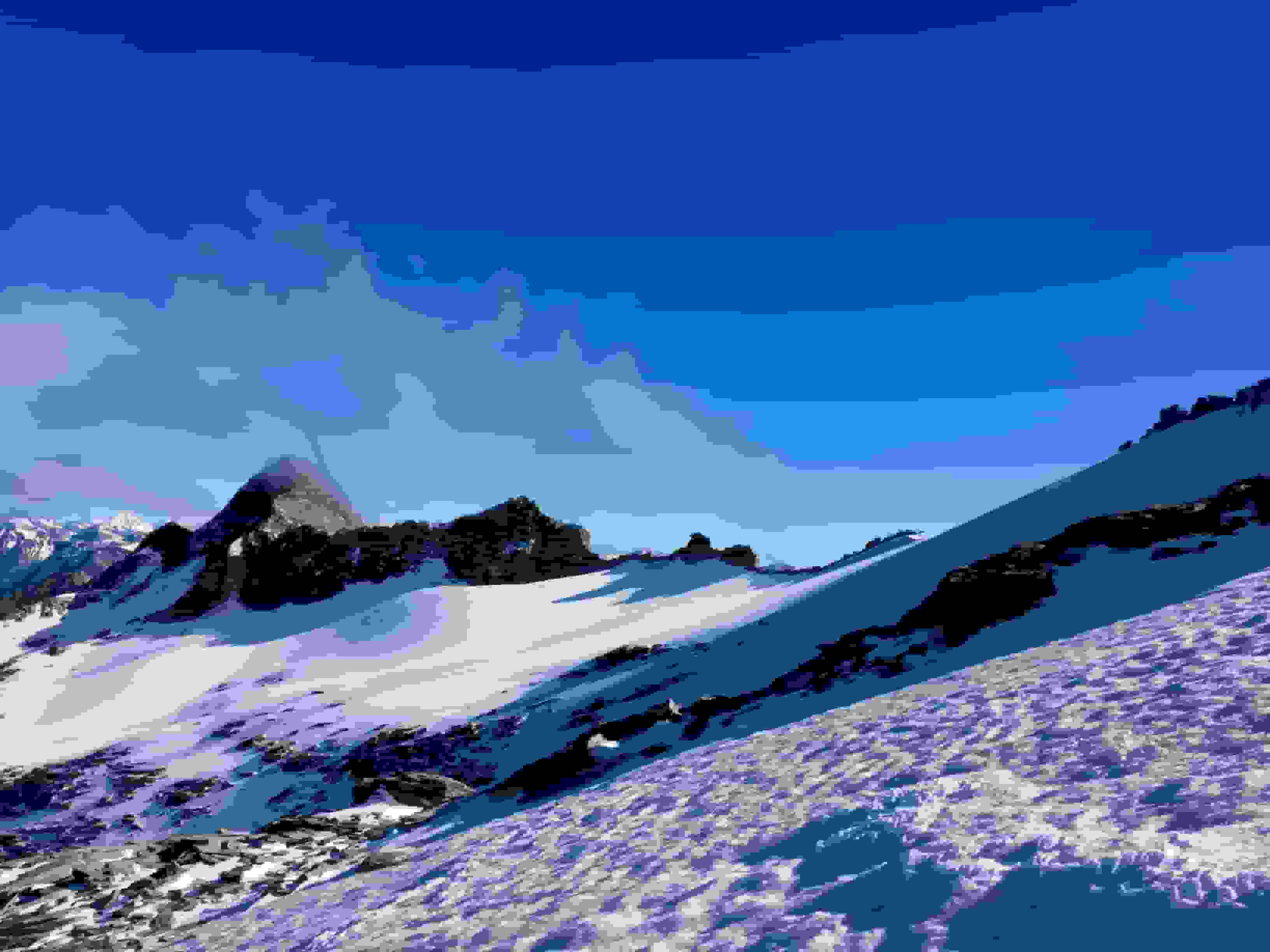 Blick über den Gletscher zum Adulajoch