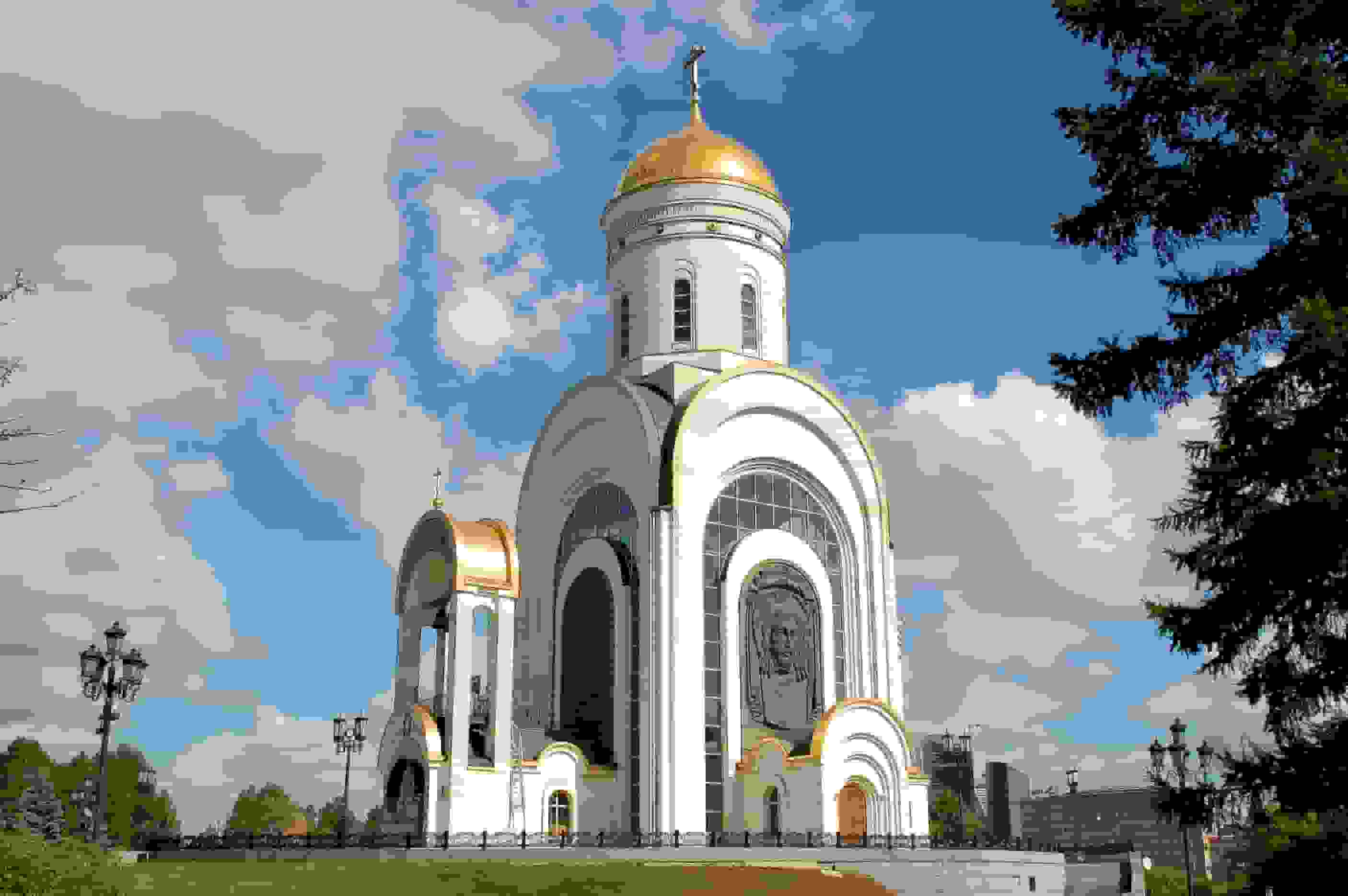 Kirche im Park Pobedy