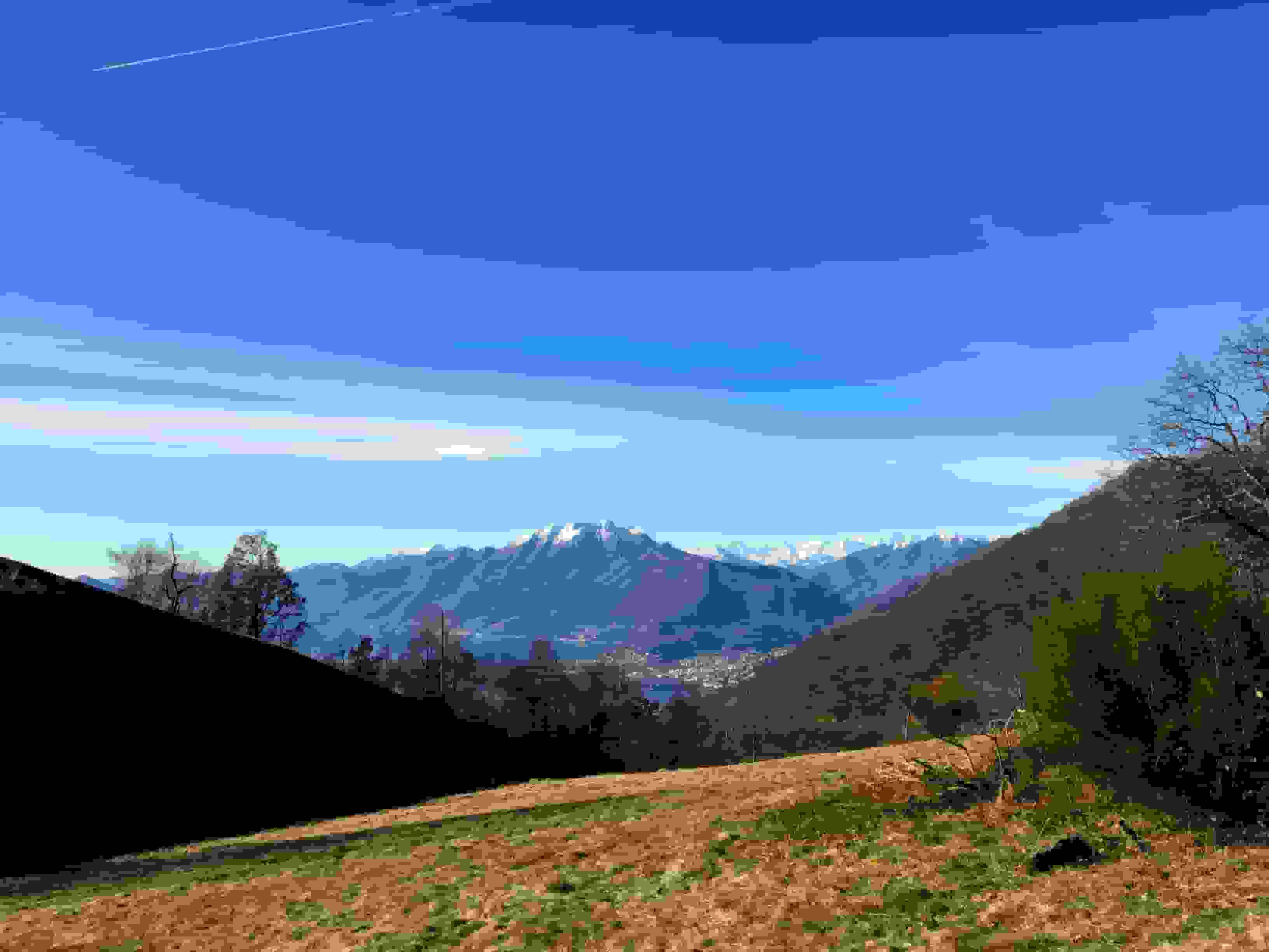 Aussicht zum Gridhone, dahinter die Walliser Viertausender