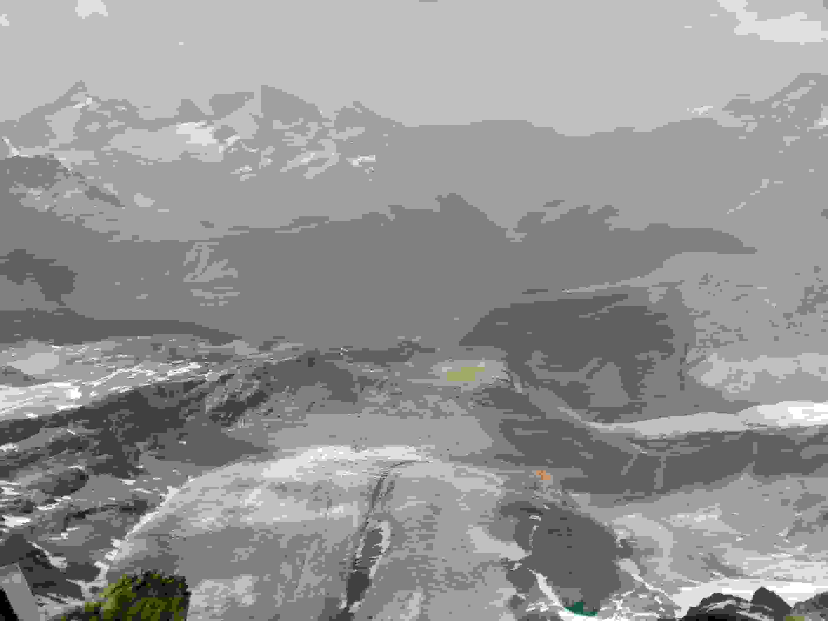 In der Bahn vom Trockenen Steg zum Klein Matterhorn