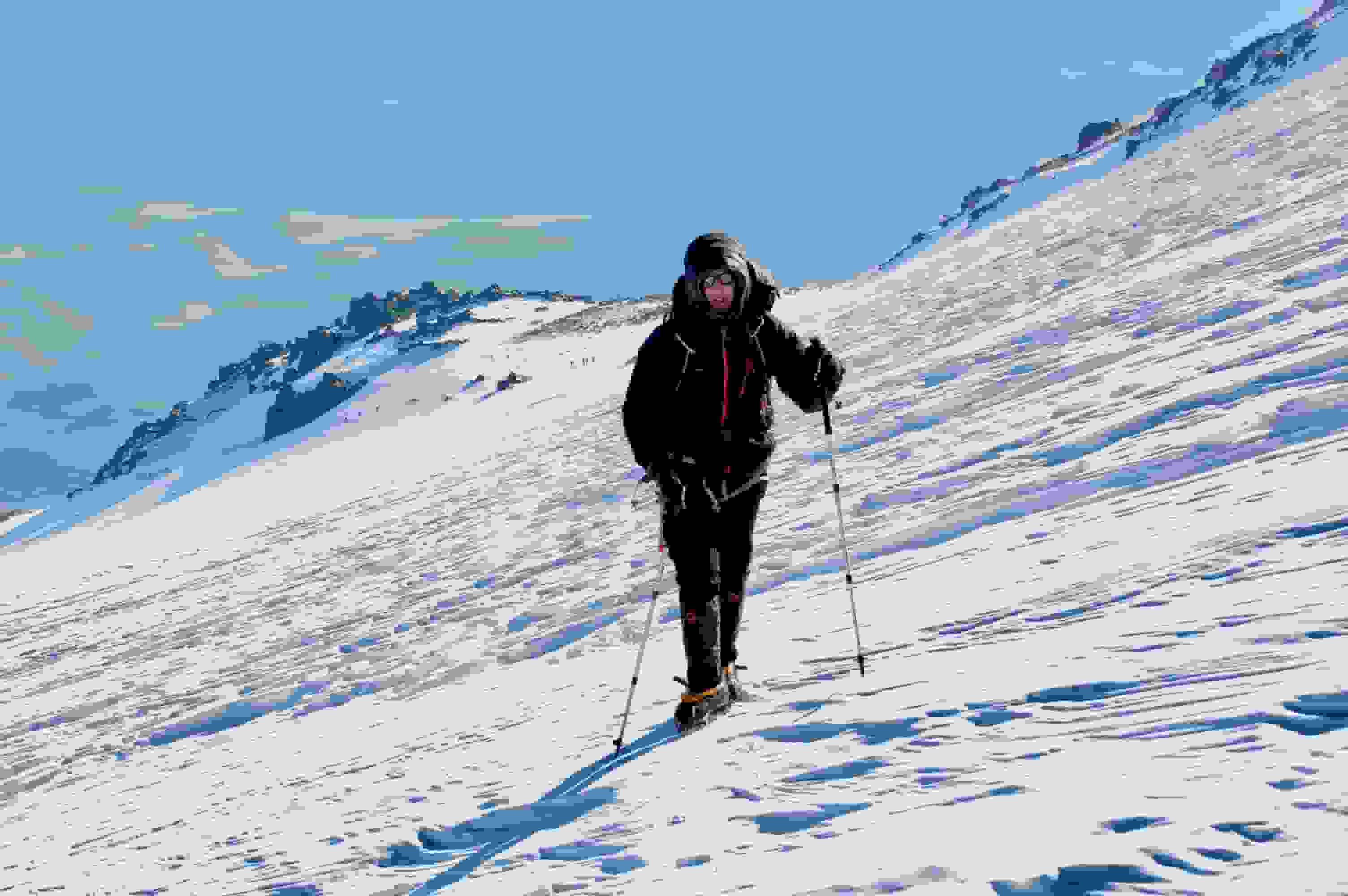 Warme Kleidung ist hier das A und O. Wir sind froh über warme Handschuhe und Daunenjacken.