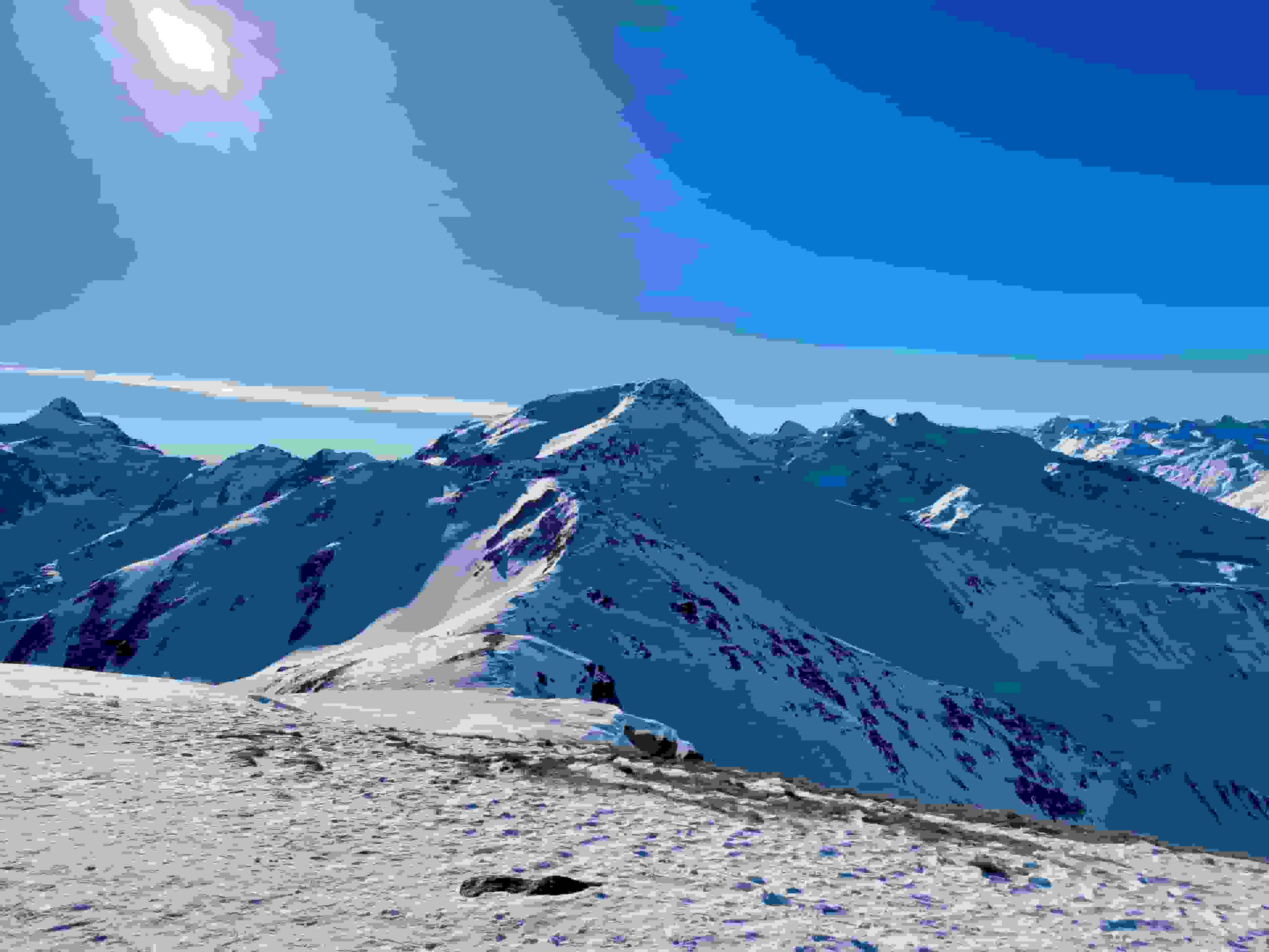 Blick vom Pazolastock auf den Weiterweg zum Rossbodenstock