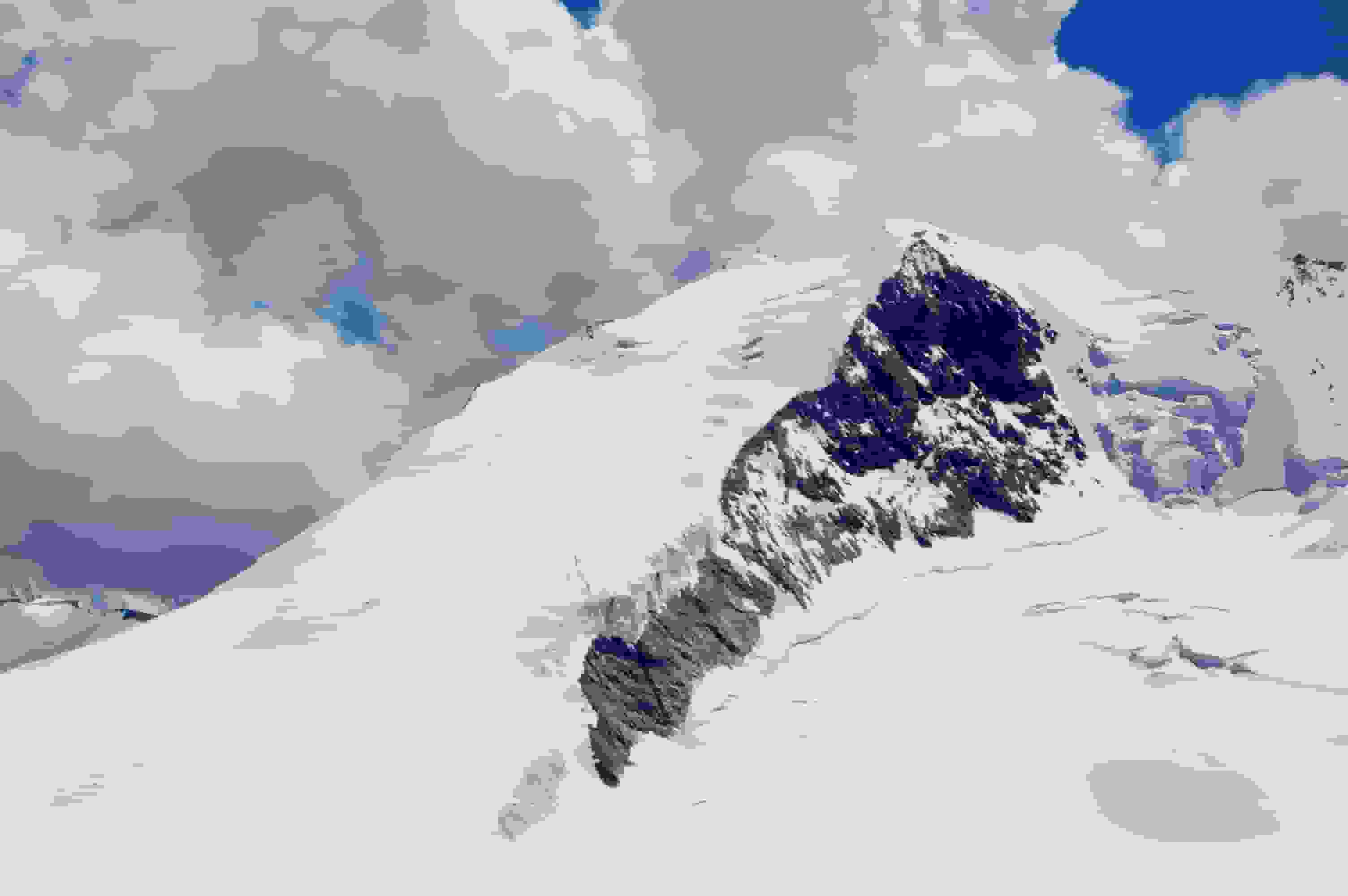 Bishorn im Zoom. Die Route ist gut ersichtlich